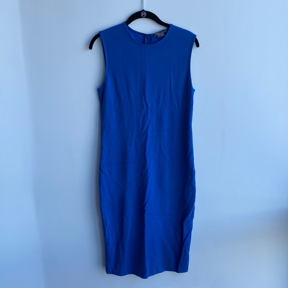 Sleeveless Vince Dress 💙